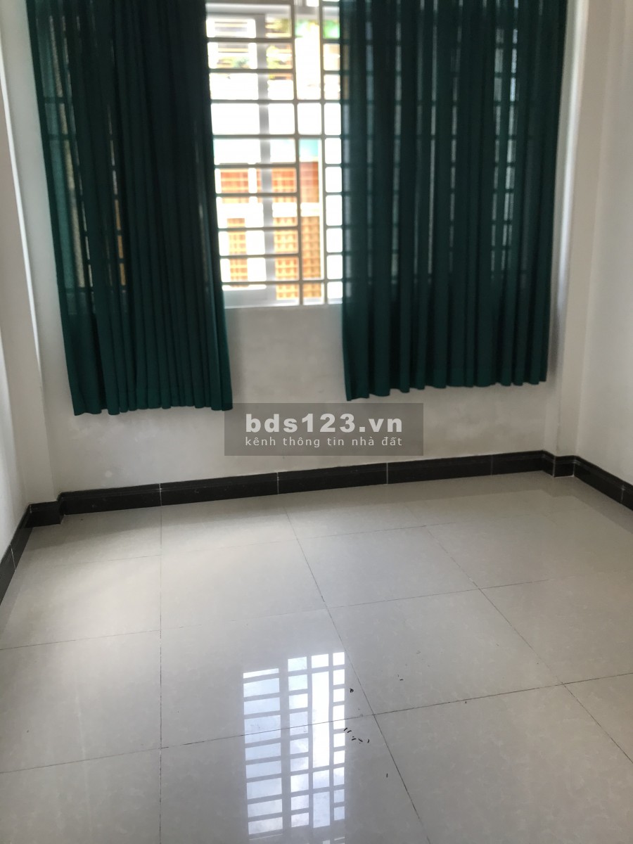 Cho thuê phòng trọ ở Q1 đường Nguyễn cảnh chân sạch sẽ thoáng giá 2tr3