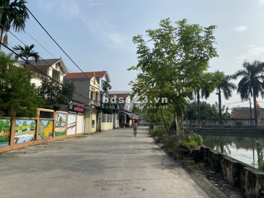 Bán gấp 32m2 Đông Dư, MT 3m7, hậu 3m9m, đường rộng 3m, vị trí cực đẹp