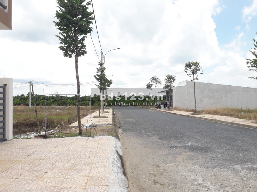 Bán nền gần đh Võ Trường Toản, mặt tiền quốc lộ 1A diên tích 80m3, giá tốt, hỗ trợ vay