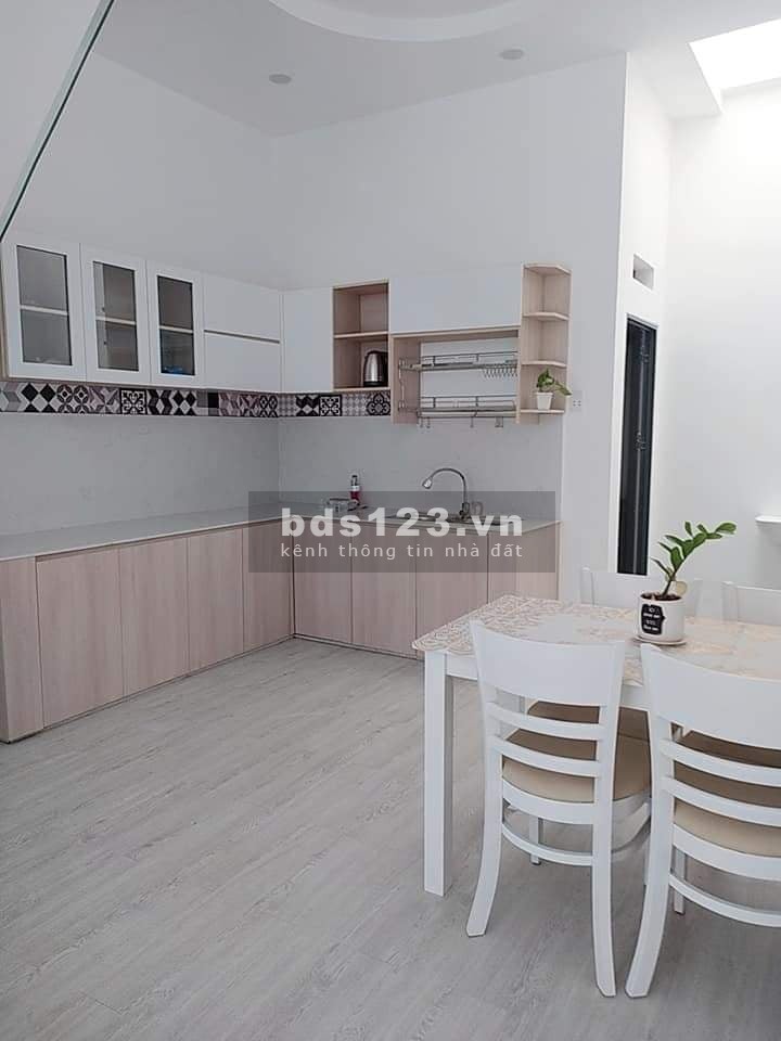 Quận 7 Huỳnh Tấn Phát dt 46m2 nở hậu nhà mới 2 tầng đẹp lung linh hẻm rộng thông giá 3.15 tỷ