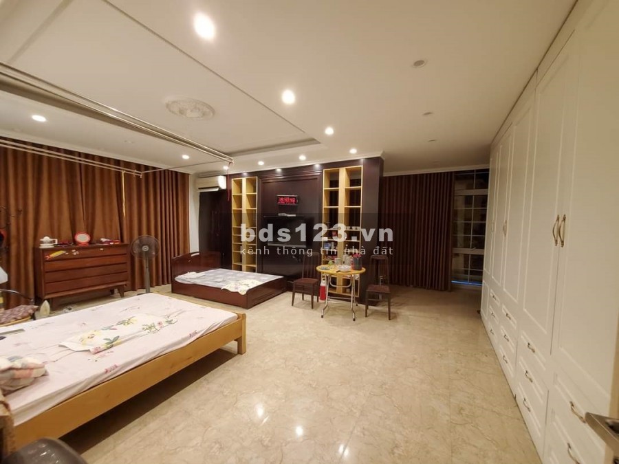 Bán Biệt thự Tây Nam Linh Đàm, Lô góc, 350m x 4 tầng, giá cực sốc