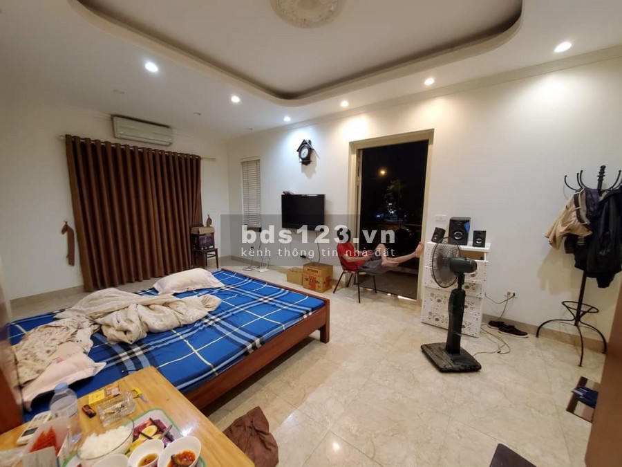 Bán Biệt thự Tây Nam Linh Đàm, Lô góc, 350m x 4 tầng, giá cực sốc