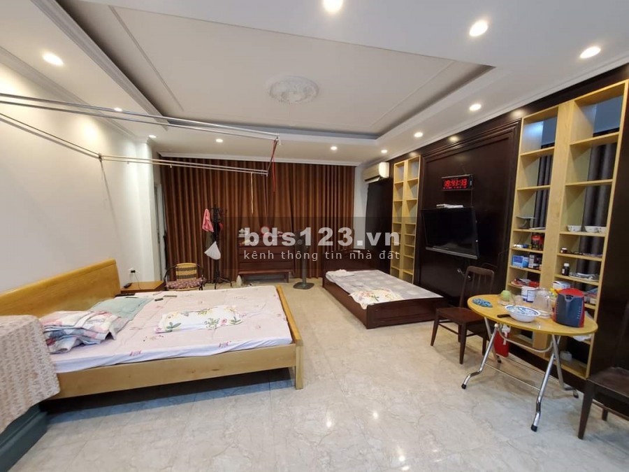 Bán Biệt thự Tây Nam Linh Đàm, Lô góc, 350m x 4 tầng, giá cực sốc