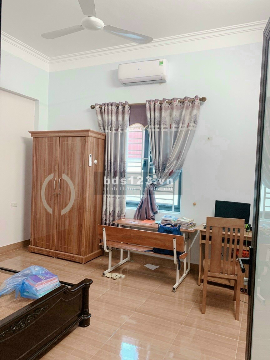 Bán nhà mặt phố Đặng Thai Mai, ph Tân Bình, đúc 3.5 tầng, mt 4.5m, 3 ngủ, gara, giá ok