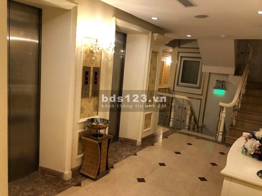 Bán khách sạn 10 tầng giữa lòng phố Cổ tiêu chuẩn 4 sao, diện tích 172m2, giá tốt đầu tư