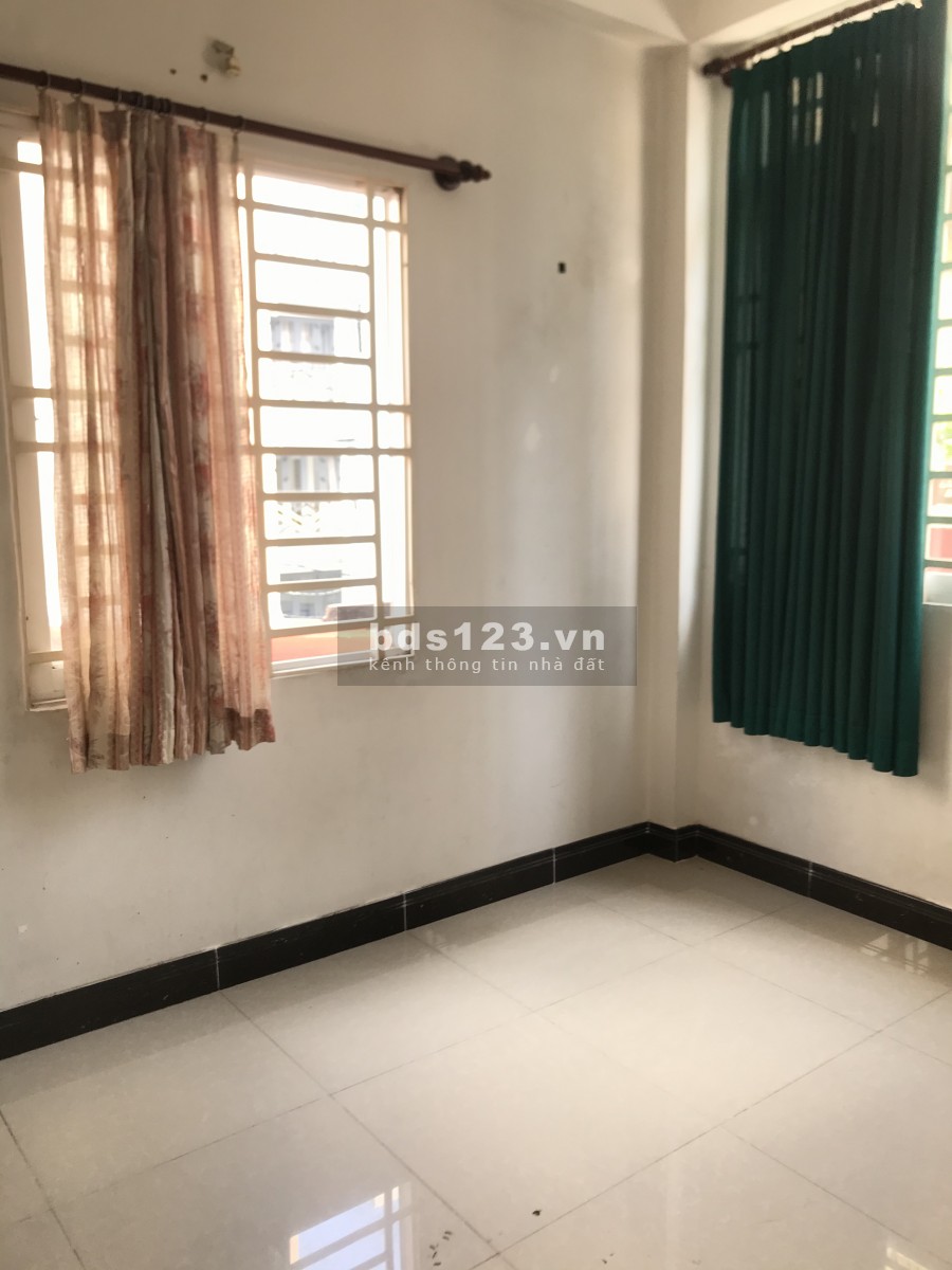 Cho thuê phòng trọ ở Q1 đường Nguyễn cảnh chân sạch sẽ thoáng giá 2tr3