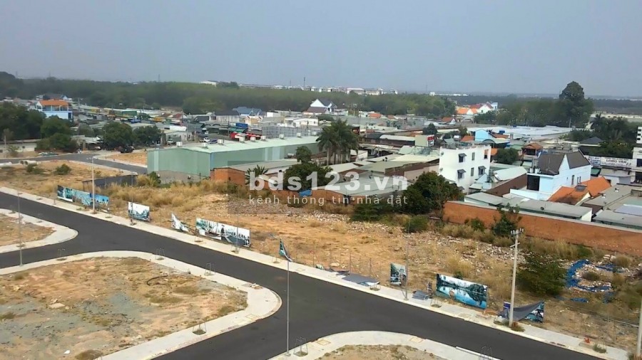 Cần tiền nên bán gấp lô đất 5x16m ngay chợ Nhật Huy, sổ hồng riêng, lh 0397255648
