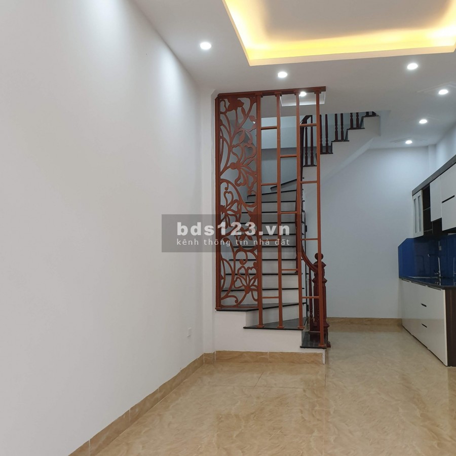 Hơn 3 tỷ có nhà 4 tầng đúc cách đường ô tô tránh 10m Nguyễn Công Trứ Quận Hà Đông