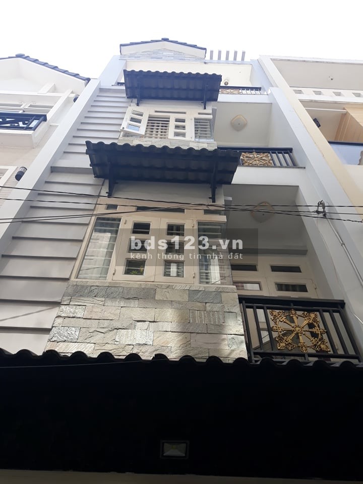 Bán nhà mới xây Quận Tân Bình giá rẻ chỉ 4.2 tỷ hẻm xe hơi lh 0909194247, sổ vuông vức