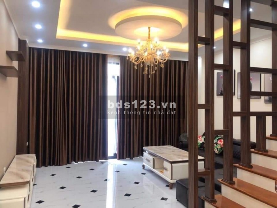 Bán nhà Văn Quán, đường rộng xe vào tận nhà diện tích sử dụng 65m2, giá chỉ nhỉnh 6 tỷ