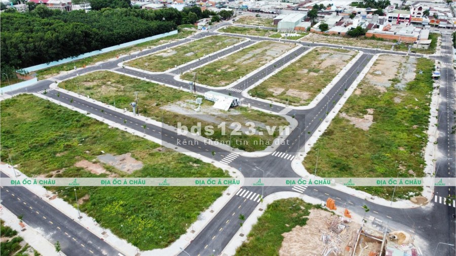 Khách ngộp cần ra gấp lô 90m2, gần KCn VSIP II, mặt tiền đường ĐT741