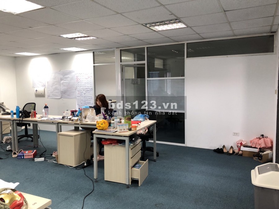 Cần cho thuê gấp văn phòng tại mặt phố Trần Đại Nghĩa diện tích 75m2 giá 17tr/tháng view đẹp