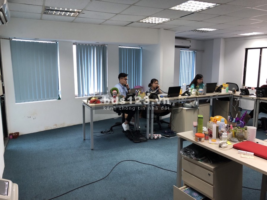 Cần cho thuê gấp văn phòng tại mặt phố Trần Đại Nghĩa diện tích 75m2 giá 17tr/tháng view đẹp