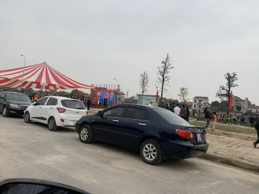 Siêu hiếm lô góc đấu giá Hương Đình mặt đường đôi, liên hê 0965411116 giá 6.02 tỷ