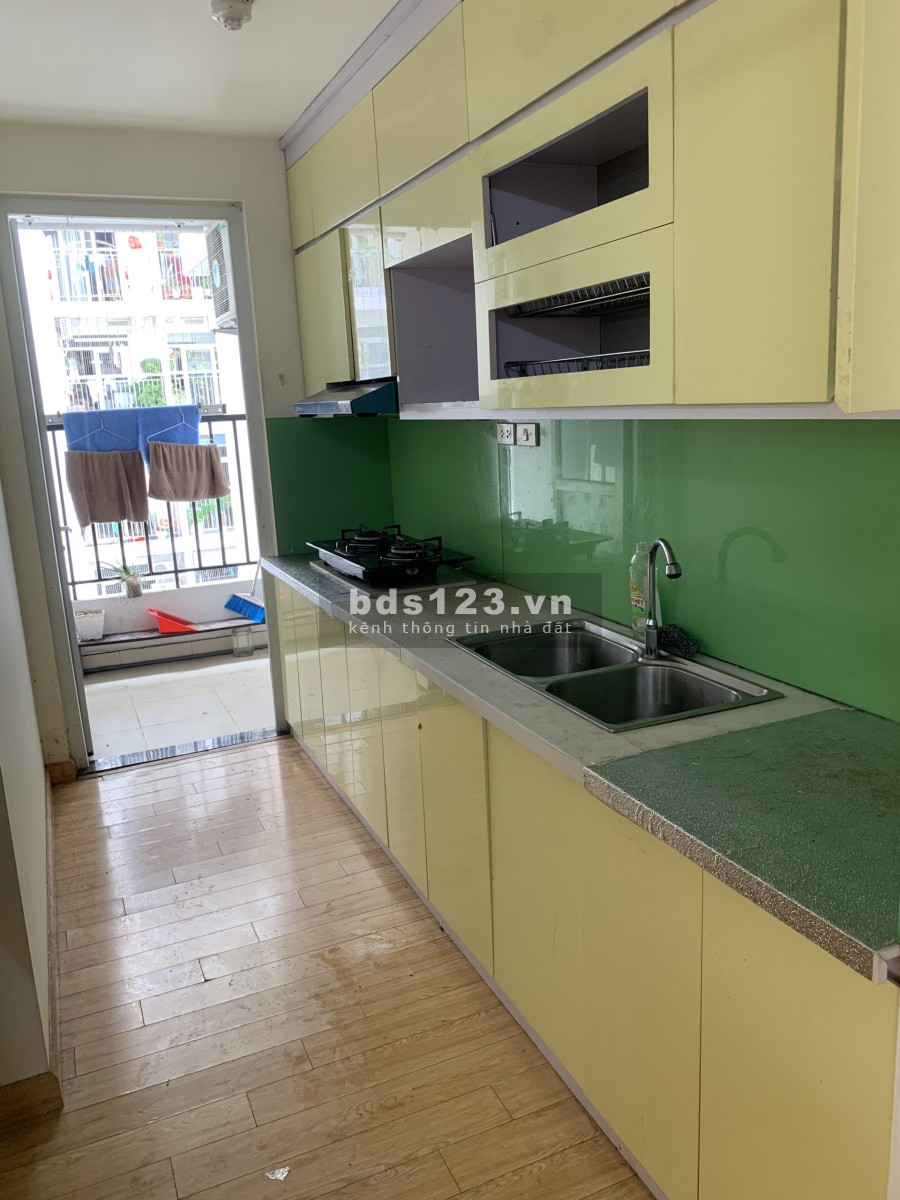 Cho thuê chung cư 60b Nguyễn Huy Tưởng, căn 2 ngủ, đồ cơ bản, có cho làm vp, 8 triệu/th. LH 0377983070