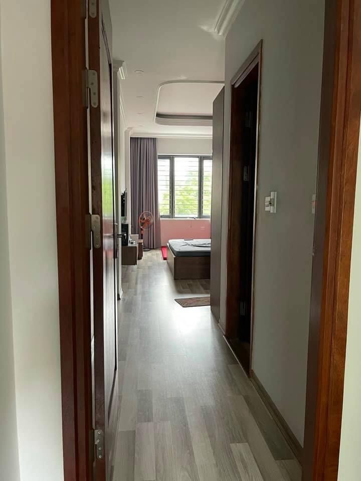 Bán nhà nguyên căn mặt phố Chiến Thắng, Văn Quán, gara ô tô kinh doanh tốt, giá 6.6 tỷ thương lượng