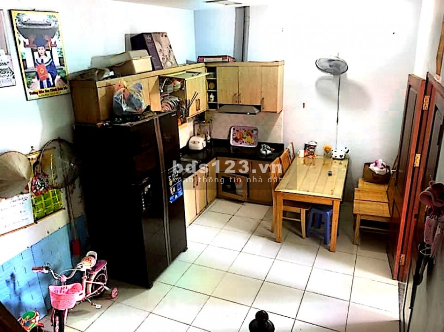 Bán nhà phố Vũ Hữu, Trung Văn, Từ Liêm, P/Lô, ở ngay, dtsd 33m2 đúc 3 tầng, giá 3.1 tỷ.