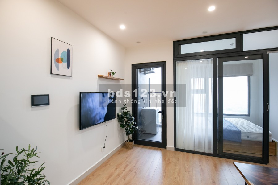 Cho thuê CCCC Studio có vách kính ngăn thành 1pn riêng, full đồ, giá chỉ 7tr tại Vinhomes Smart City