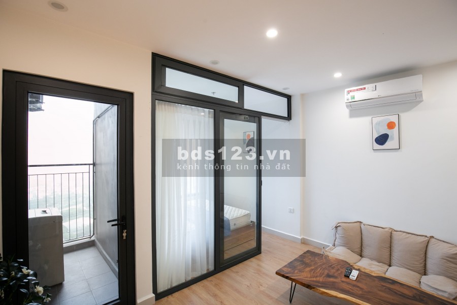 Cho thuê CCCC Studio có vách kính ngăn thành 1pn riêng, full đồ, giá chỉ 7tr tại Vinhomes Smart City