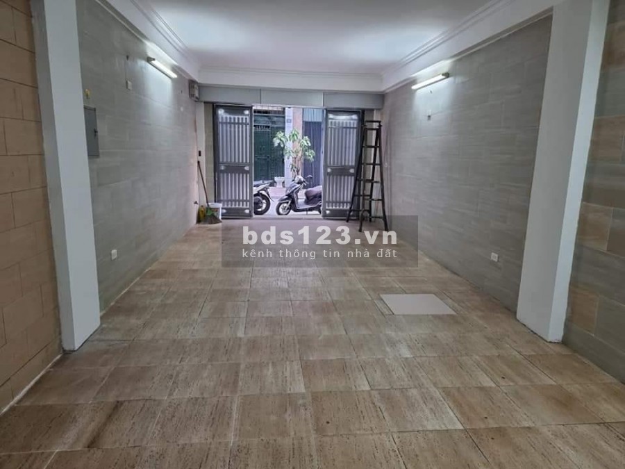 Phùng Chí Kiên, Quận Cầu Giấy, thang máy, ô tô tránh, thoáng mát, ở sướng, 64m2, 10.2 tỷ