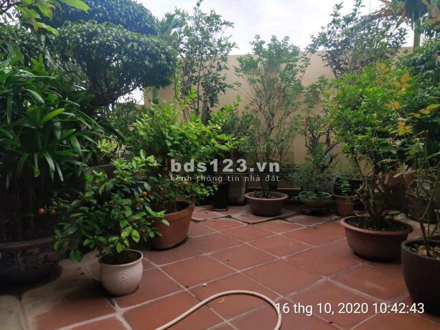 Bán nhà đẹp ô tô vào nhà 4 tầng 54m2 phố Bắc Cầu, Long Biên giá 3,1 tỷ. LH 0912442669