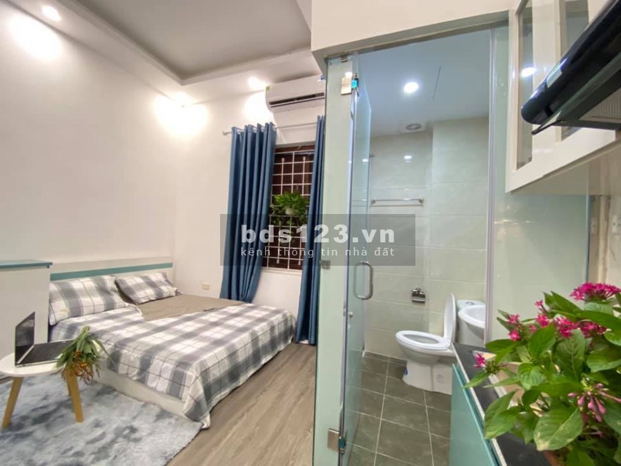 Bán CH cho thuê tại Trần Cung, Bắc Từ Liêm,4 tầng, 8 Phòng, Doanh thu 450trnăm.Giá 5tỷ hơn