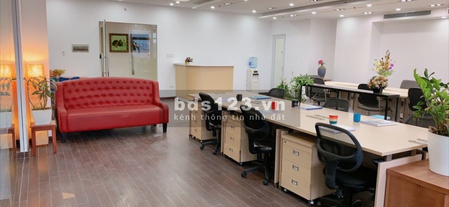 Cho thuê văn phòng mặt phố ngã tư Nguyễn xiển - Khuất Duy Tiến diện tích 120m2 giá rẻ