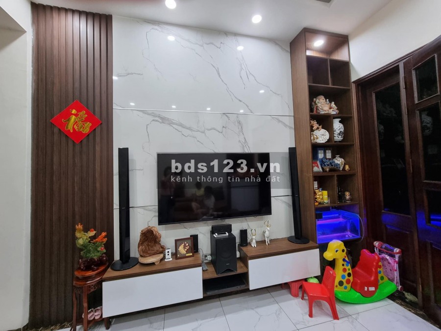 Bán Nhà Phân Lô Víp Điện Biên Phủ, 5 tầng, 3 ngủ, giá bán 3.99 Tỷ. Gần Lăng Bác