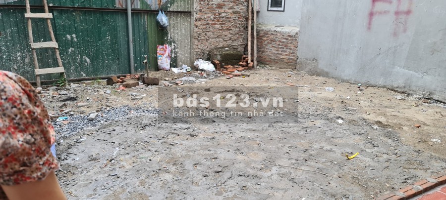 Bán mảnh đất đẹp nhỏ tiền gần phố tiện ích ngút trời, khu dân trí cao, an ninh cực tốt