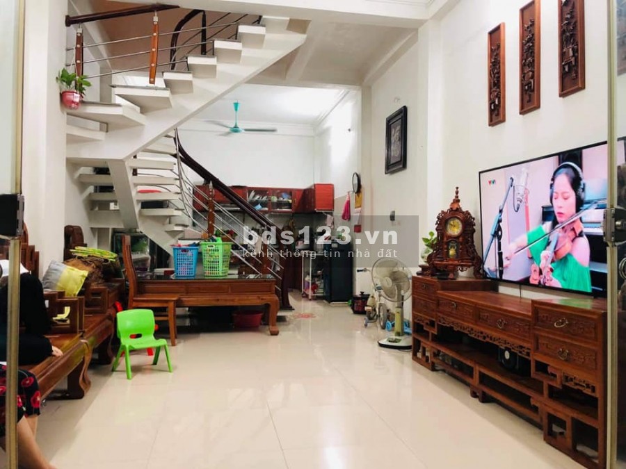 Nhà Phố Đại Mỗ, Nam Từ Liêm 45m, 4 ngủ Ô tô gần giá 3 tỷ 75 liên hệ 0902083139, an sinh tuyệt