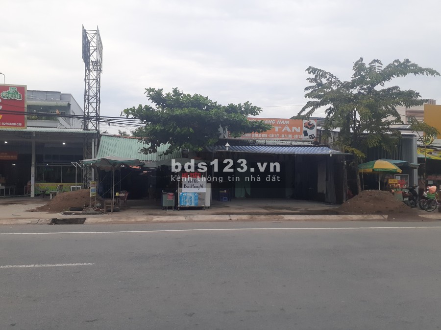 Cho thuê mặt bằng dài hạn để làm siêu thị mini hoặc cửa hàng điện tử, điện máy giá tốt