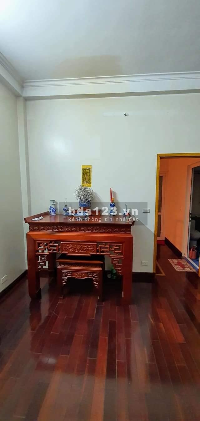 Thạch Bàn Long Biên dtsd 50m2 mt 5m, nhà đẹp ở ngay mặt tiền rộng dtsd to ngõ thông giá chỉ 4.6 tỷ