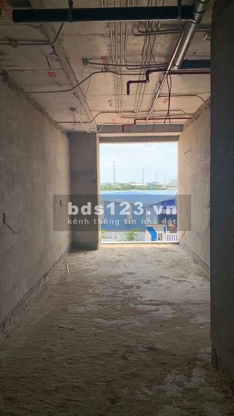 Chính chủ cần bán căn hộ chung cư thương mai đẹp, mới giá rẻ 800 triệu liên hệ 0774396873
