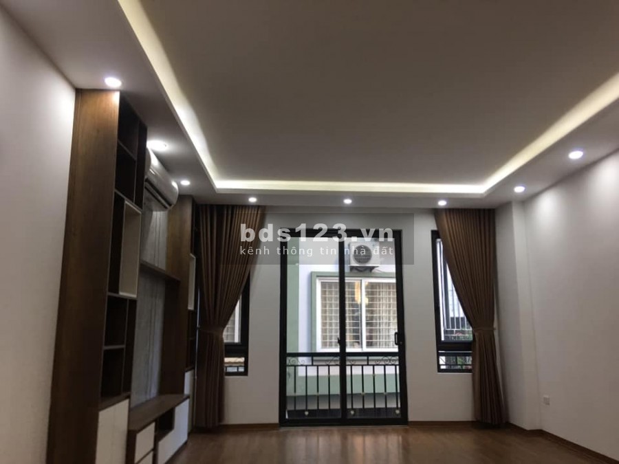 Căn nhà lộc lá bao đời diện tích sử dụng 42m2 đúc kiên cố 5 tầng Kim Ngưu chỉ 2.7 tỷ