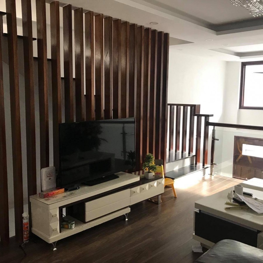 Chỉ 5.8 tỷ, Ngọc Lâm, sổ đỏ chính chủ, Ngõ thông ô tô, 50m x 4 tầng, mt 4.8m, liên hệ 0909258391