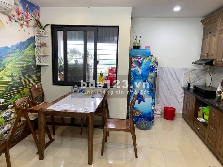 Bán nhà phố Đặng Thuỳ Trâm thông Hoàng Quốc Việt 7 chỗ vào nhà dân trí cao, siêu nhiều tiện ích