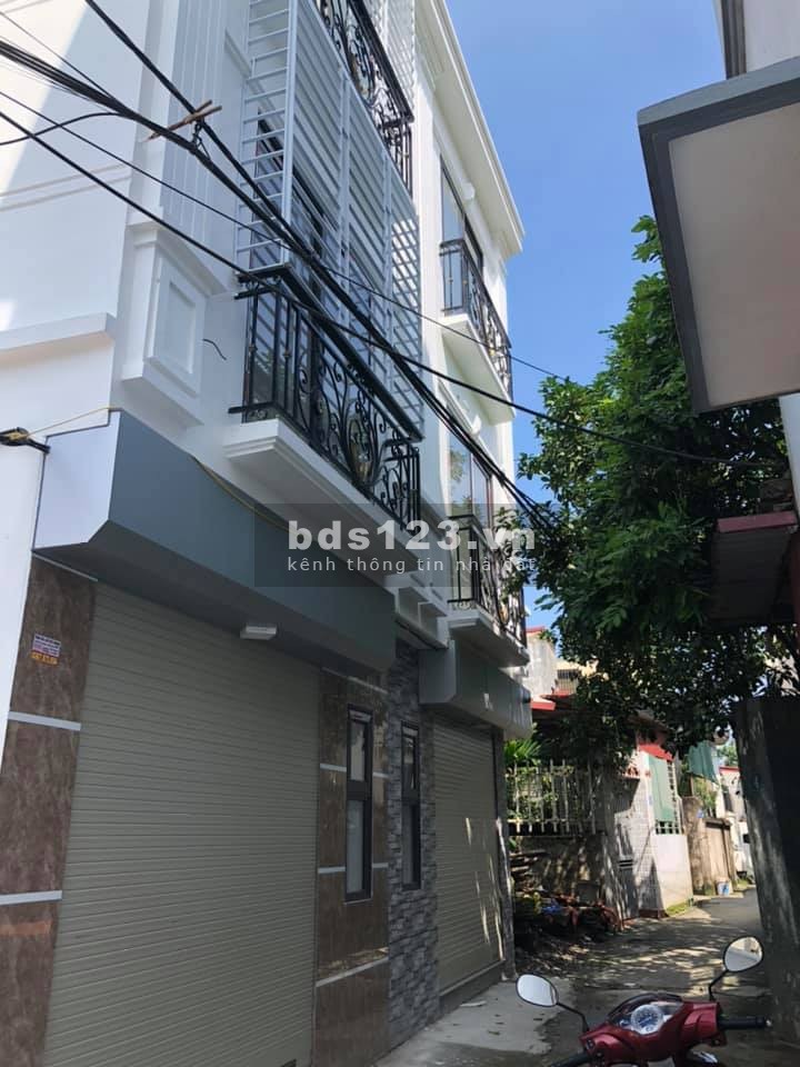 Bán nhà nguyên căn siêu hiếm 5 tầng đúc vào ở ngay, tặng lại toàn bộ nội thất, sổ riêng chính chủ