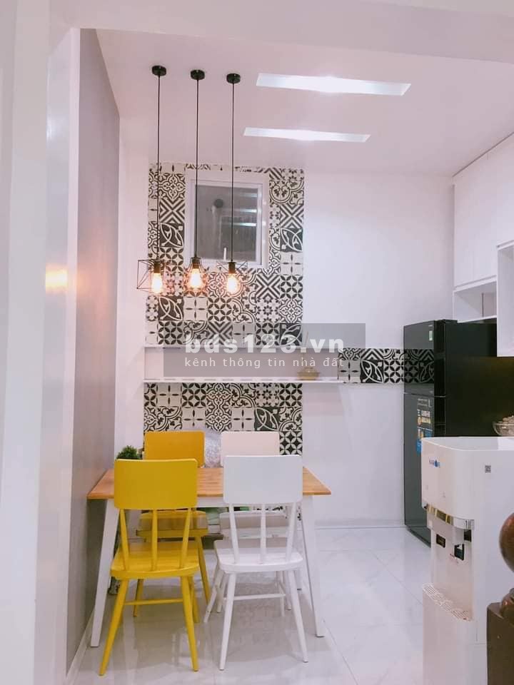 Hoàng Liệt nhà mới ở ngay, gần ô tô, 4 tầng diện tích 35m2 giá nhỉnh 3 tỷ, lh 0941570196