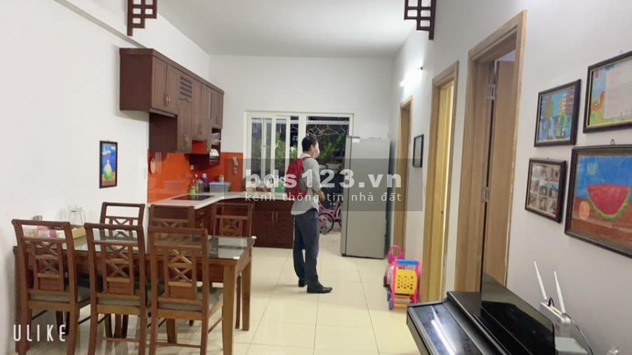 Bán căn chung cư tầng 10, dt 65m2 cửa bắc ban công đông nam, full đồ giá 1 tỉ tại Thanh Hà, Hà Đông