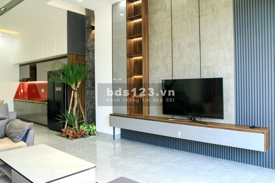 Bán nhà Hai Bà Trưng 38m2 5 tầng nhỉnh 4 tỷ Oto nhà mới phố Minh Khai