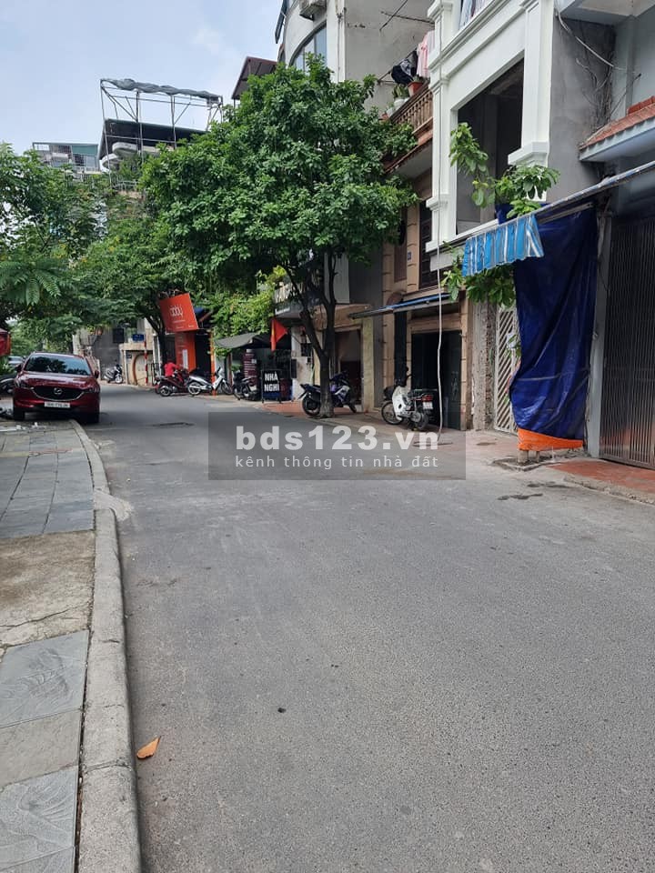 Bán nhà, Taxi đỗ cửa, Cầu Diễn, diện tích sử dụng 36m2, 5 tầng, giá bán hơn 2 tỷ
