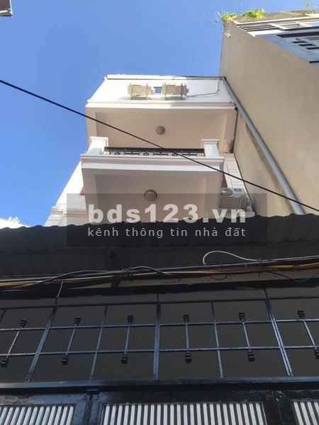 Bán CH cho thuê tại Trần Cung, Bắc Từ Liêm,4 tầng, 8 Phòng, Doanh thu 450trnăm.Giá 5tỷ hơn