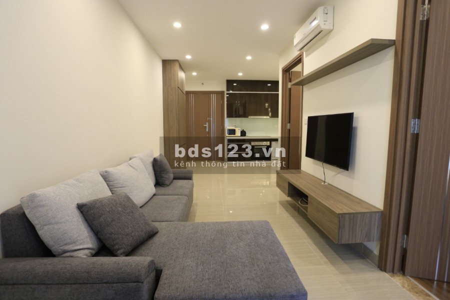 Cho thuê căn hộ 58m2/2PN tòa L4 Ciputra full đồ giá 12tr/tháng.LH 0966286718