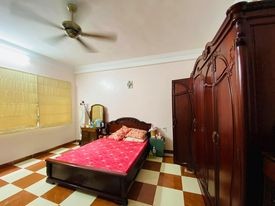 Nhà Giảng Võ, Quận Đống Đa, dtsd 36m2, 4 tầng, ô tô đỗ cửa, kinh doanh đỉnh, lh 0342041005