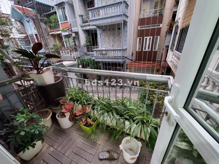 Nhỉnh 3 tỷ có nhà 5 tầng Cầu Diễn,mới, đẹp, ô tô đỗ cửa, gần ĐH Công Nghiệp HN