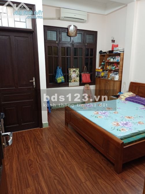 Phố Duy Tân, Nhà Đẹp Ở Ngay vừa ở vừa cho thuê 20 triệu/tháng, 5 tầng dt 40m2 giá bán 3.9 tỷ