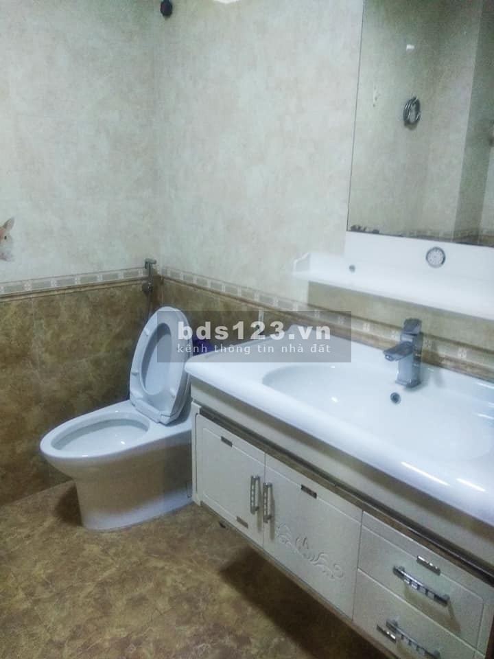 Khu đô thị Văn Phú Hà Đông, dtsd 90m2, 5. tầng view vườn hoa, gần metro, giá 8 tỷ hơn