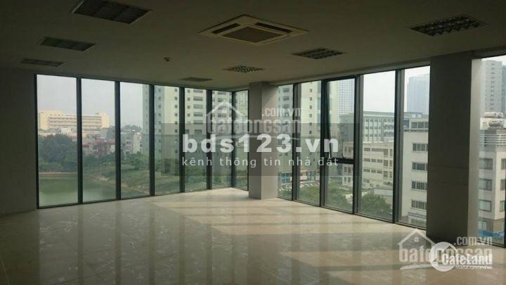 Cho thuê văn phòng tiêu chuẩn 35m2, 80m2 view hồ, ánh sáng tự nhiên tại 71 Chùa Láng, Đống Đa