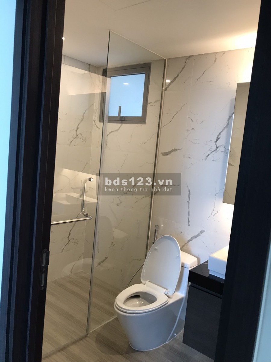 Chính chủ cho thuê căn hộ dtsd 82m2 2pn Full nội thất cao cấp Empire City Linden Q2