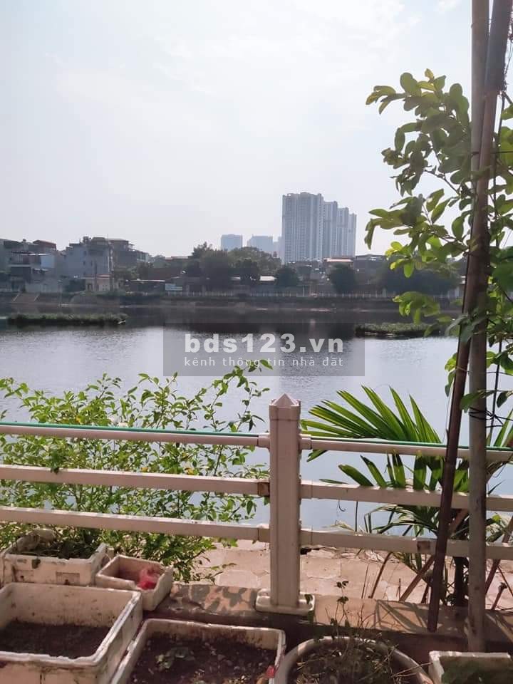Trước mặt phố Bùi Xương Trạch-Thanh Xuân 62/70m2 4 tầng giá bán 9.8 tỷ kinh doanh sầm uất
